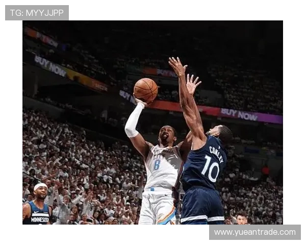 雷霆 3-2 夺赛点！老八 40+6+4 封神，哈利伯顿伤退 6 中 0 创尴尬纪录(3)